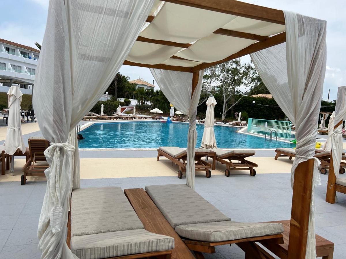 Adelais Bay Hotel Protarász Kültér fotó