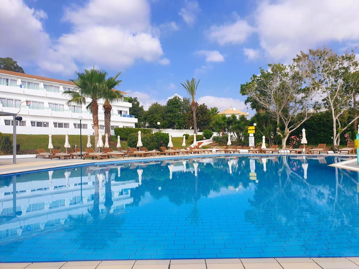 Adelais Bay Hotel Protarász Kültér fotó